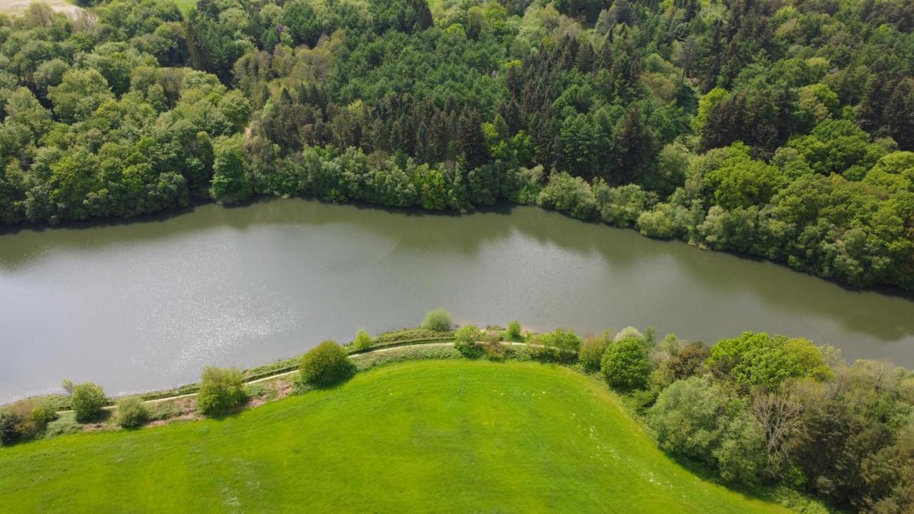 Quirky Vintage Horsebox Conversion With Stunning Views Of Ardingly Reservoir Balcombe Extérieur photo