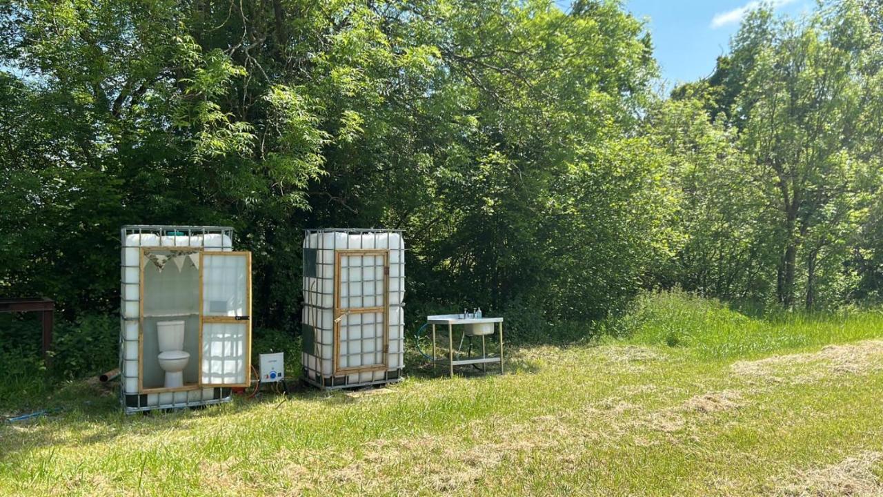 Quirky Vintage Horsebox Conversion With Stunning Views Of Ardingly Reservoir Balcombe Extérieur photo